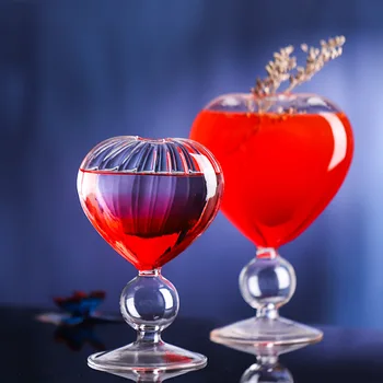 1 Adet masa süsü Kalp Şeklinde Gözlük Kokteyl Martini Bardağı Dalgalanma veya Pürüzsüz Yüzey Kadeh Takımı