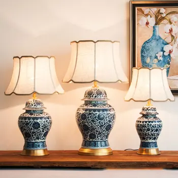 Bakır Masa Lambası Başucu Jingdezhen Seramik Çin Tarzı Dekore Edilmiş LED masa lambaları Oturma Odası Yatak Odası için