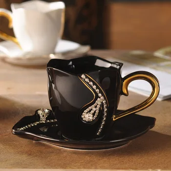 Klasik Elmas Tasarım Kahve Kupa Yaratıcı Hediye Severler Kahve fincan seti 3D Seramik Kupalar Rhinestones Dekorasyon Kahvaltı Fincan